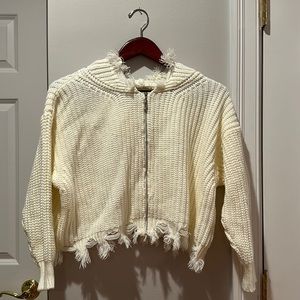 Ivory-colored Junior Cropped Sweater